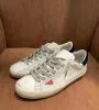 مصمم أحذية Women Super Star Sneakers Men Men عرضية جديدة إصدار أحذية الترتر الكلاسيكية White Do Old Dirty Dirty Shoe Lace Up Woman Man