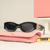 Lunettes de soleil rectangulaires de luxe pour femmes, marque de mode Deisnger, monture complète, lentille UV400, style d'été, petites lunettes de soleil carrées, qualité supérieure 450, livrées avec étui