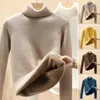 Kvinnors tröjor Solid Color Turtleneck Plus Velvet Pullover Tröja Kvinnor All-Match Soft Thick Sticked Colors Inner