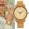 Montres-bracelets Montre pour femme Quartz léger Bracelet en cuir en bois Boucle ardillon Montre-bracelet pour dame