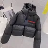 Mode lyxiga vinterkvinnor Parkas Down Jacket dragkedja Windbreaker Pkcket långärmad varma damrockar