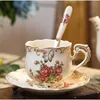 Mugs Europe Painted Rose Ivory Porcelain Coffee Cup and Dish Set British Luxury Household Breakfast Ceramic Afternoon Tea 230829