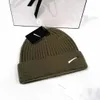 Gorros esportivos masculinos de malha feminino moda gorro cabido unissex letras moda ao ar livre hip hop chapéu de rua esportes