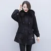 Trenchs de femmes manteaux veste en denim noir femmes plus velours chaud parkas manteau d'hiver coréen vêtements à capuche en vrac avec col de fourrure femme décontractée