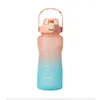 Vattenflaskor 2.0L stor kapacitet graderad färg kopp halm plast utrymme bärbar flaska