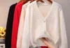 2023 maglioni da donna Classico modello retrò stile bocca Maglione invernale lavorato a maglia Cardigan femminile addensato adorabile divertente bianco rosa maglieria Donna gg