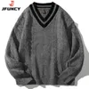 Мужские свитера jfunccy зимнее вязаное вязаное негативное мужское пуловер V -шейки Джамперы винтажные полосатые трикотажные одежды 230829