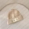 Stickad hatt beanie cap designer fast färg skalle mössor för man kvinna vinter hattar 8 färger