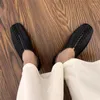 Chaussures de robe Sangle croisée pour femmes Weave Femme Designers Square Toes Zapatos de Mujer Talons plats Creux Chassure Femme peu profonde