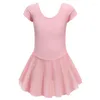 Scene Wear Girls 'Classic Ballet Dance Leotards med GASH -kjolar Solid Color 2in1 Kort ärm Gymnastik Performance Uniforms Bodys