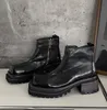 Retro Martin Boots Designer Calfskin czarna platforma rowerowe Buty bojowe Kobiety Zimowe zamsz luksusowe koronkowe motocyklowe botki kostki