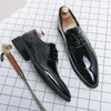 Robe chaussures hommes miroir visage oxfords luxe designer formel en cuir verni pointu à lacets affaires mocasines vertes