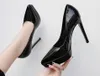 Fashion High Heels Kvinnors spetsiga vattentäta plattform Slim klackar 12 cm High Heel Single Shoes Women's Large Size 35-46