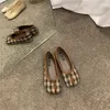 Отсуть обувь Bailamos Women Flats Tabi Ninja Shoes Женщина из микрофибры кожа