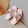 Pantofola 2023 Estate Bambini Pantofole da ragazza in stile coreano Paillettes Scarpe da principessa dolce per bambini con piattaforma classica morbida da matrimonio
