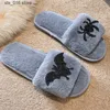 Slippers Fashion Bat Spider Design Home Women Slippers Solid Color Open Toe Indoor 2023 зимняя квартира, не скольжение, салон, женская обувь T230828