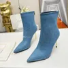 ألوان جينز جينز الدنيم الكاحل zip boots مدببة إصبع القدم الخنجر الكعب الجوارب المطبوعة الجلود الوحيدة المصممة الفاخرة تشيلسي الحذاء الحذاء الحذاء 35-42 مع مربع