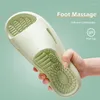 Pantoufles de Massage des pieds à semelle souple EVA pour femmes et hommes, diapositives confortables, salle de bain à domicile, sandales de plage pour Couples, chaussures décontractées d'été