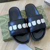 Slide Letter Heren Dames Designer Sandalen Metaal Getextureerd Goud Wit Zwart Blauw Groen Lederen Dikke Zool Strandslippers