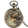 Montres de poche Bronze creux Dragon affichage demi chasseur mécanique montre de poche Cool Antique pendentif mécanisme manuel horloge de poche cadeau mâle 230830