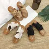 Slippers Shouse Женская сандалии для женщин пляжного лука на гладиатор летняя обувь квартира женская женщина плюс размер