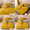 Set di biancheria da letto Set di design invernale giallo Veet Piumino Er Lenzuolo Lettera stampata 2 pezzi Federe Queen Size Trapunte di lusso Drop Deli Dh2Ez