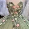 Vestido De fiesta brillante verde salvia, Vestidos De quinceañera con cuentas, escote en forma de corazón, cuentas florales en 3D, Vestidos De fiesta De baile De cumpleaños, Vestidos De quinceañera