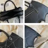 Kvällspåsar bat handväska för kvinnor crossbody satchels mode kreativ förfalskning rolig halloween personlighet flicka trend pu läder messenger väska 230830