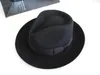 Geniş Memlu Şapkalar Kova Yün Fedora Şapkası Unisex Fedoras Yetişkin Moda Trilby Money Mans Mans Cap B8130 230829