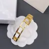 Diseñador de pulseras de hip hop para hombre para mujeres Pulseras de oro Hombres Brazalete Letra de moda V Joyería Diseñadores de lujo Pulsera Pulseras retro