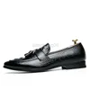 Sukienka buty mężczyzn buty zwykłe skórzane marka Moccasin Oxfords Buty napędowe Mężczyzny Mokorki Mokasyny sukienki Buty dla mężczyzn nowe włoskie butę brzęczące L0830