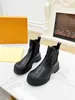 Neue schwarze Leder-Knöchel-Chelsea-Stiefel, Plateau-Slipper, rund, flache Stiefeletten, klobiger halber Stiefel, Luxus-Designer, High-Top-Schuhe für Damen, Knight Boots 36-41 A001