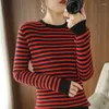 سترات الكشمير للنساء نساء 2023 شتاء الصوف متوكى جولة الرقبة pullover slim مخطط بلوزة طويلة الأكمام