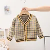 Pullover Casual Sweaters for Children V Neck Boys Sweatshirt barn Plaid Toppkläder stickade tröja Barn S Boy Outerwear Girl 230830