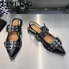Dress Shoes Summer Women's Flat Shoes Punk Metal Buckle Strap Casual Pointed Toe Shoes Back Strap Mules Design Sandals Ladies