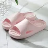 Slippers Voetmassage EVA Zachte Zool Vrouwen Mannen Comfortabele Slides Thuis Badkamer Koppels Strand Sandalen Zomer Casual Schoenen