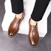 Elbise Ayakkabı 2023 Düz Klasik Erkekler Orijinal Deri Kanat Çamlağı Oyma İtalyan Resmi Oxford Ayakkabı Plus Boyut 38-48 Kış için
