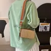 Sacs de soirée Marque Design Femmes Mode Casual Tissé Caméra Sacs 2023 Nouveau Cuir Métal Dames Messenger Sac Herbe Corde Petit Sac Carré J230830