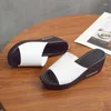Terlik platformu Kama Kadın Sandalet 2023 Kadın Ayakkabı Moda Topuklu Gündelik Yaz Slaytları