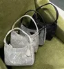 Borse da donna in cristallo sotto le ascelle Borsa a tracolla riedizione Borsa a tracolla con triangolo pieno di diamanti Borsa 3 in 1 Moda Hobos Borsa lucida Cerniera Strass Borsa a tracolla Borse