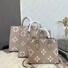 Lyxiga shoppingväskor designer kvinnor väskor äkta läder tote handväskor präglade koppling handväskor stora kapacitet axelpåsar rosa mamma väskor crossbody onthego väska