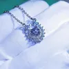 Smycken påsar syntetiska moissanit 2 karat diamanthalsband med åtta hjärtan och pilar mikroinlagda zirkonhänge