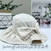 Beige White Fisherman's Hat Lu Large Brim Bow Fisherman Hat, Women's Visir, Foldbar Hat, Designer Hat, Light and Bekväm solskyddsmedel QD309125