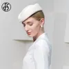 Szerokie brzegowe czapki wiadro fs vintage wełna francuska zwięzły beret dla kobiet biały felu kapituły zimowe eleganckie kościelne ceremonia ślubna fedoras femme 230829