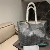 Borse a tracolla Borsa a tracolla da donna firmata Borsa a tracolla Tote Plus in morbida pelle di lusso