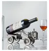 Objets décoratifs Figurines de luxe rétro porte-vin rouge forme de tracteur porte-bouteilles en métal ornements d'armoire à vin stockage de bouteilles en métal léger décoration de la maison 230830