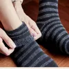 Sportsocken 5 Paar Herren Wolle Winter Warm Verdickung Baumwolle Soild Farbstreifen lang für Outdoor-Sport Schneesocke Weihnachtsgeschenke 230830