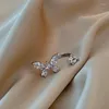 Klusterringar Romantisk söt fjärils pärla för kvinnor Fashion Party smycken Tillbehör Kopparöppning Justerbar ring