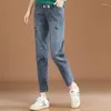 Calças de brim femininas HCXR Mulheres 2023 Outono Elástico Cintura Bordado Carta Denim Calça Slim Straight Casual All-Match Harem Calças