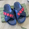 Slide Letter Heren Dames Designer Sandalen Metaal Getextureerd Goud Wit Zwart Blauw Groen Lederen Dikke Zool Strandslippers